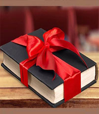 هدیه دادن کتاب‌های مناسب به کسانی که دوست‌شان داریم